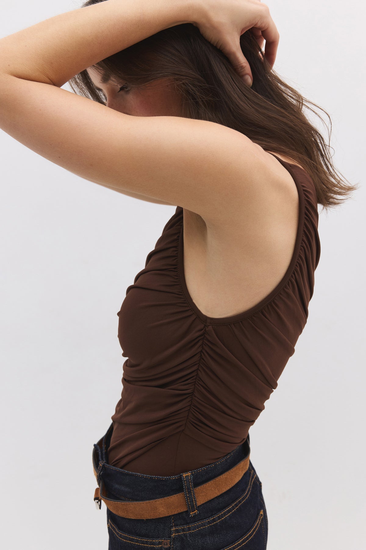 Asymmetrischer Body mit Druckknöpfen