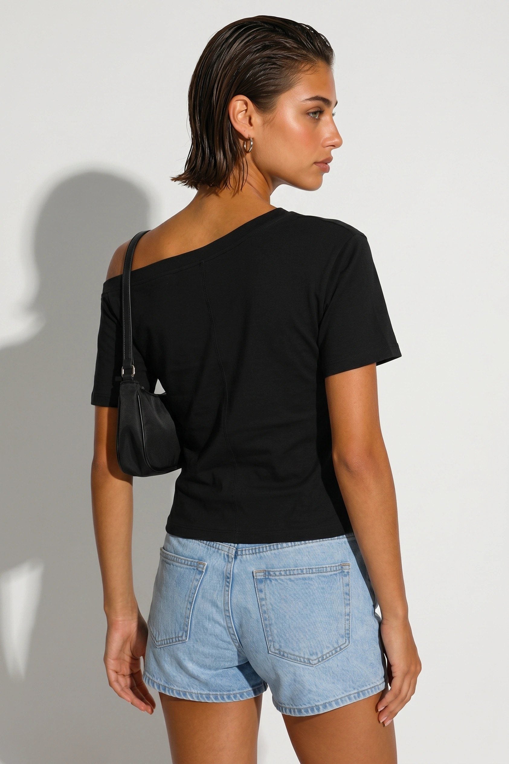 Asymmetrisches Kurzarm-Baumwollshirt