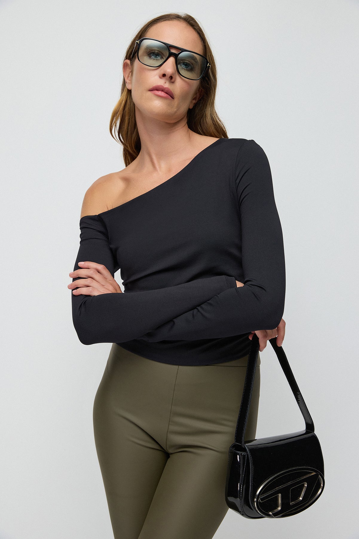 Basic-Bluse mit asymmetrischem Ausschnitt