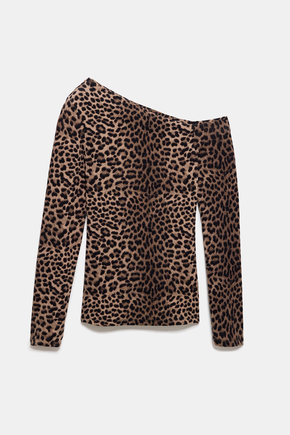 Leopardenbluse mit asymmetrischem Ausschnitt