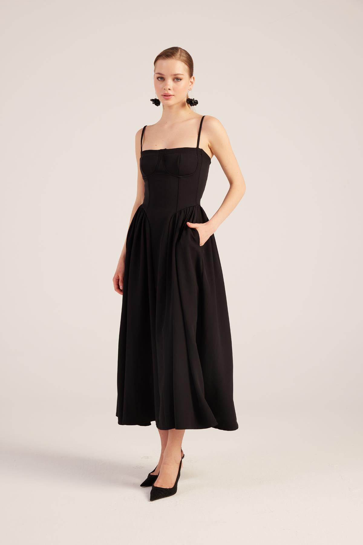 Langkleid mit Trägern
