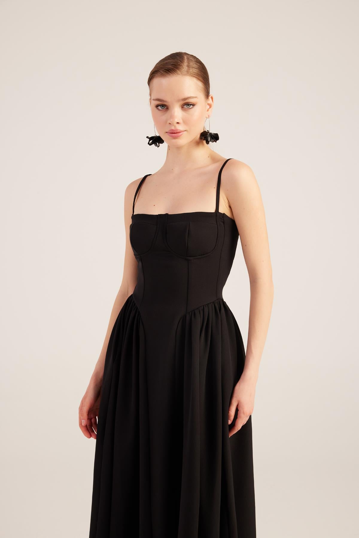 Langkleid mit Trägern