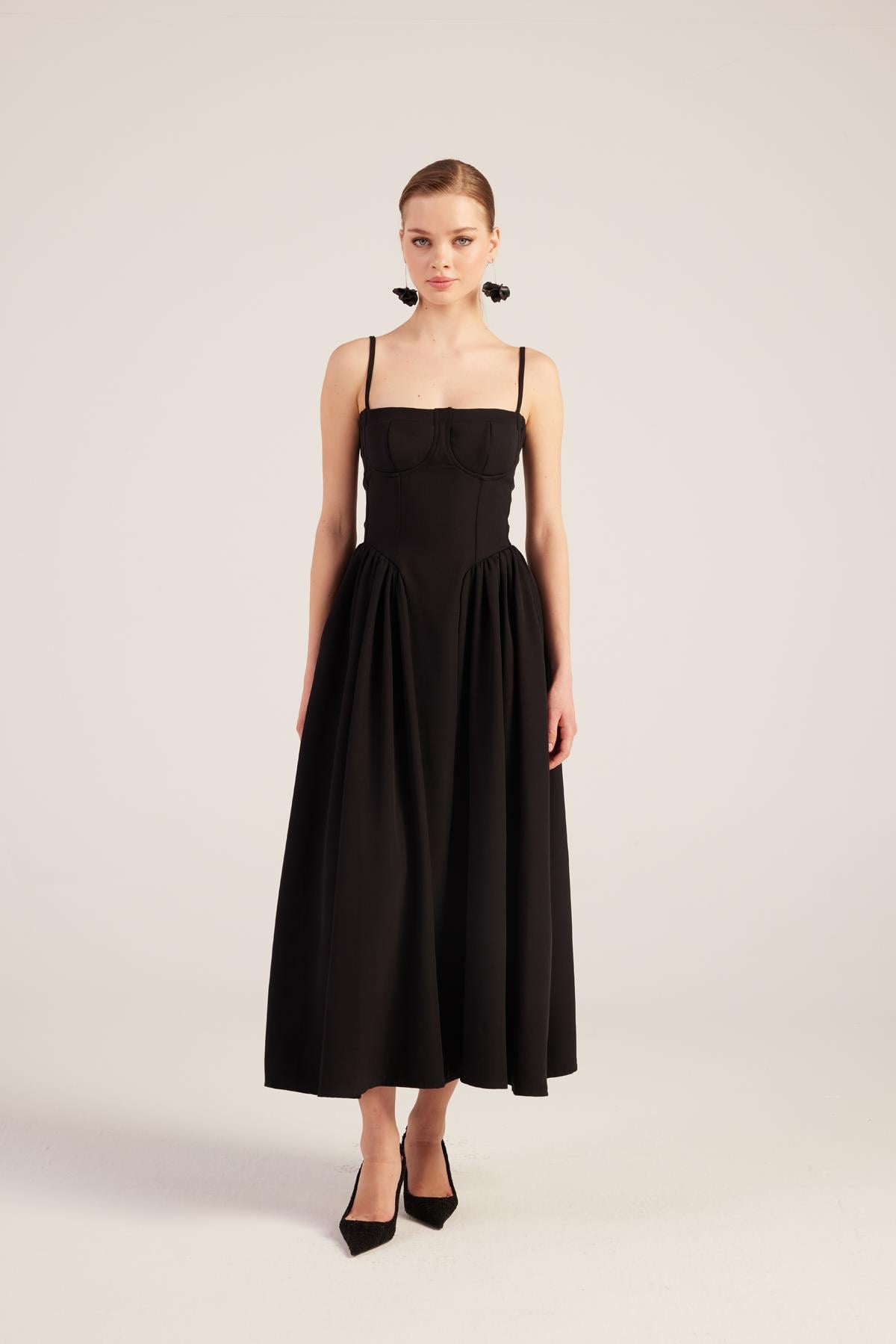 Langkleid mit Trägern