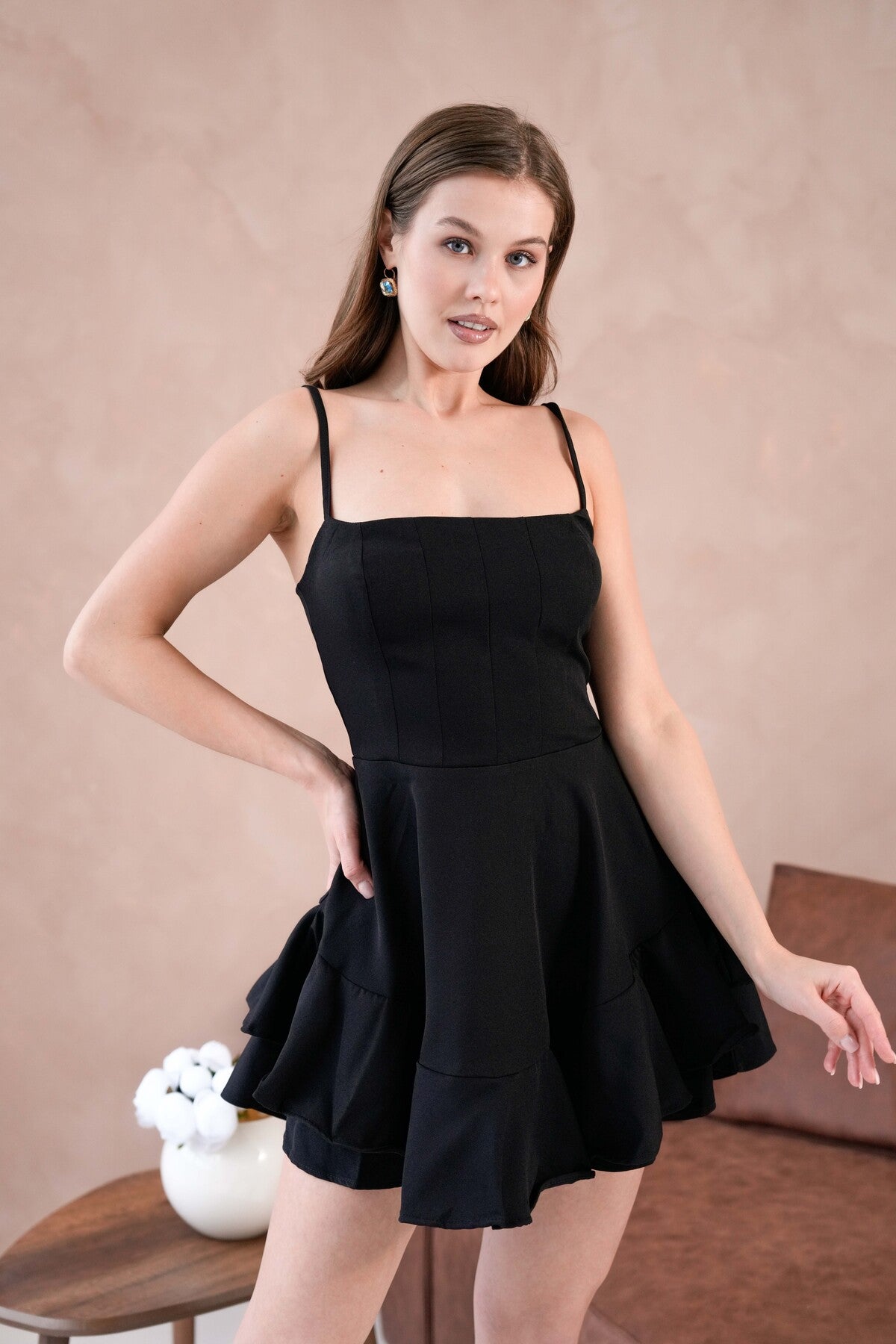 trägerloses Kleid mit dünnen Trägern