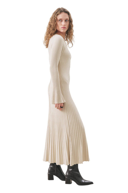 Ausgestellter Rock, Rippstrickkleid, Schwarz