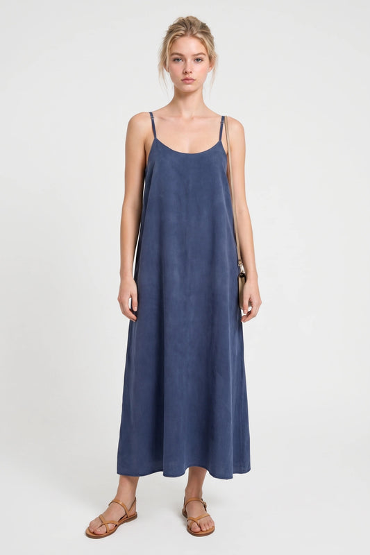 Verstellbares Midi-Kleid mit feinen Trägern