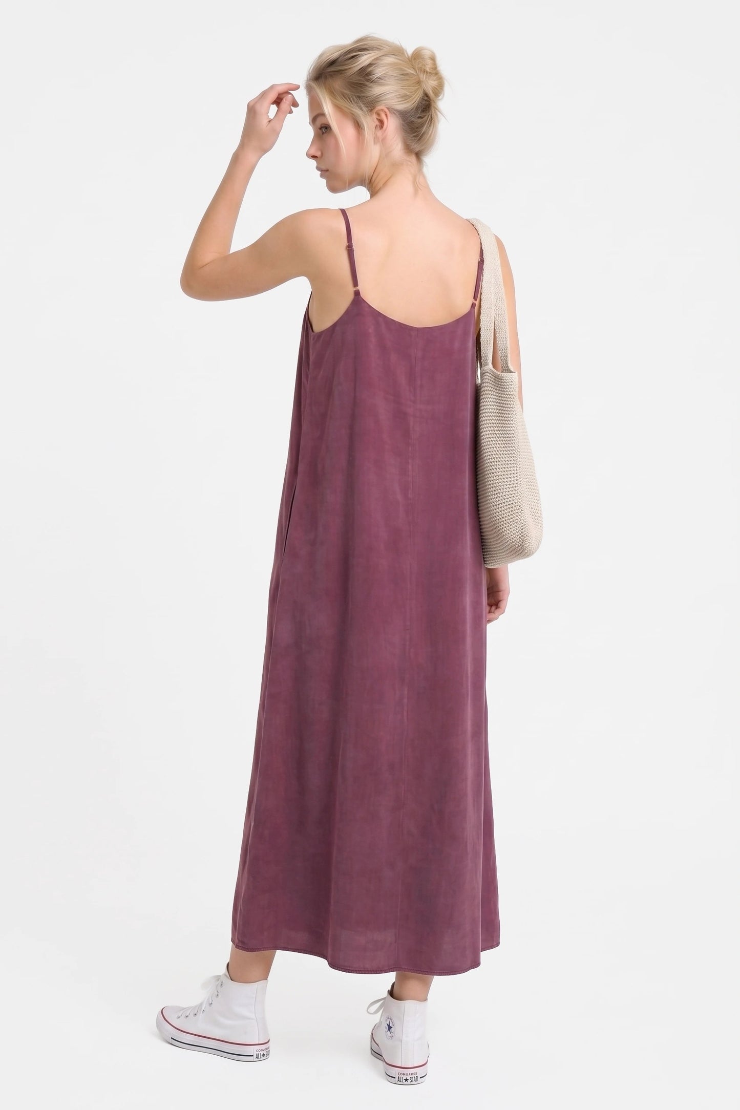 Verstellbares Midi-Kleid mit feinen Trägern