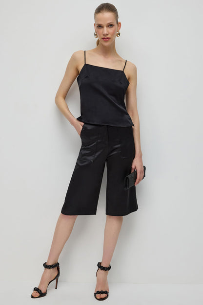 Bluse mit Spitzendetails