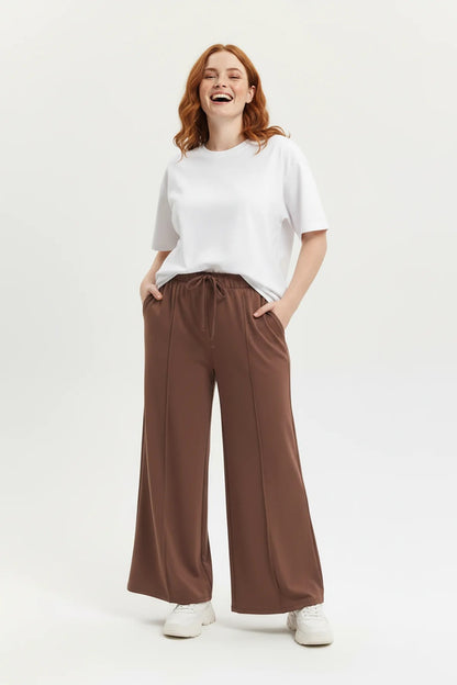 Weit geschnittene Hose mit Kordelzug