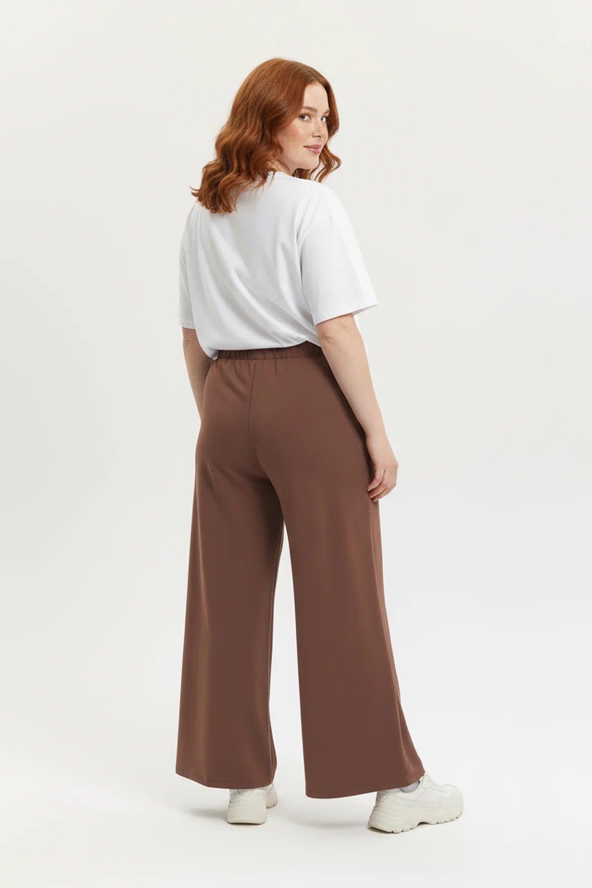 Weit geschnittene Hose mit Kordelzug