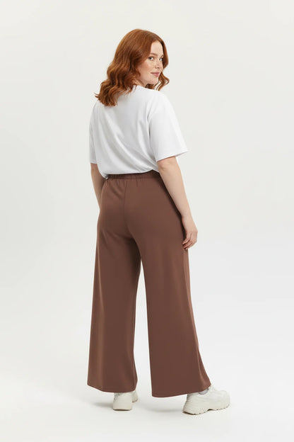 Weit geschnittene Hose mit Kordelzug