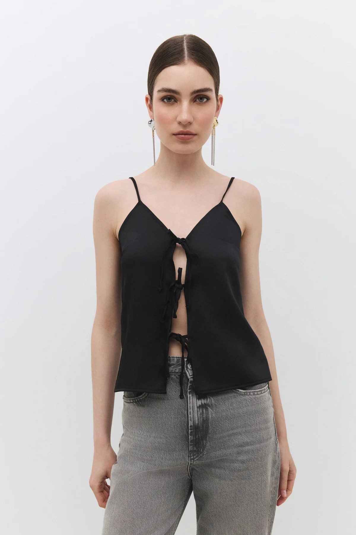 Trägerbluse aus gewebtem Satin mit Schnürung