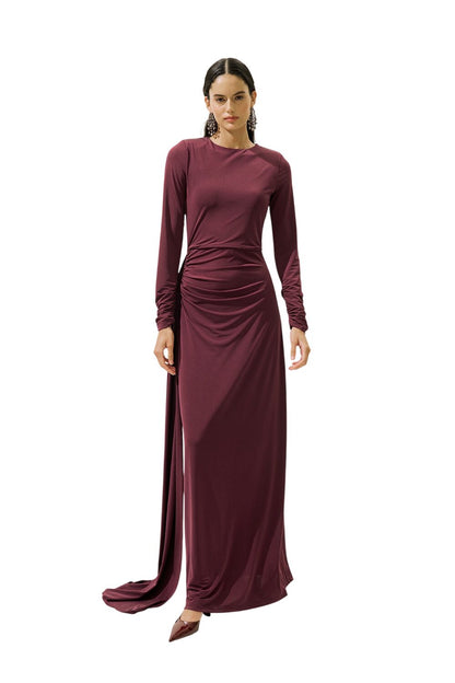 SCHWARZES ABENDKLEID MIT BINDEDETAILS.