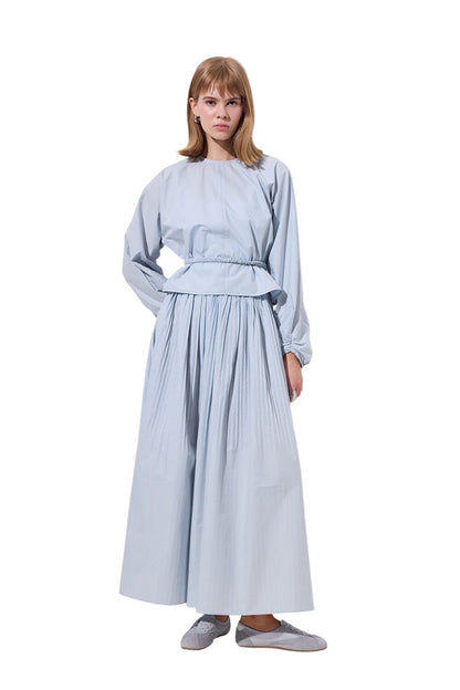 Kurze Bluse mit Bindedetail, schwarz
