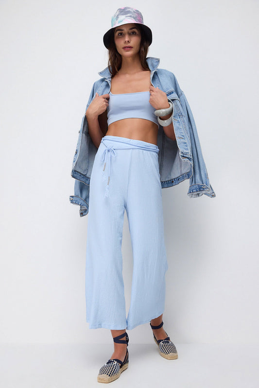 Strickhose mit Bindedetail