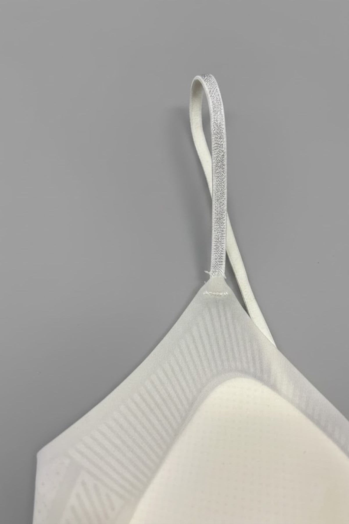 Nahtloser Laser-Träger-BH mit Polster C26235 Creme