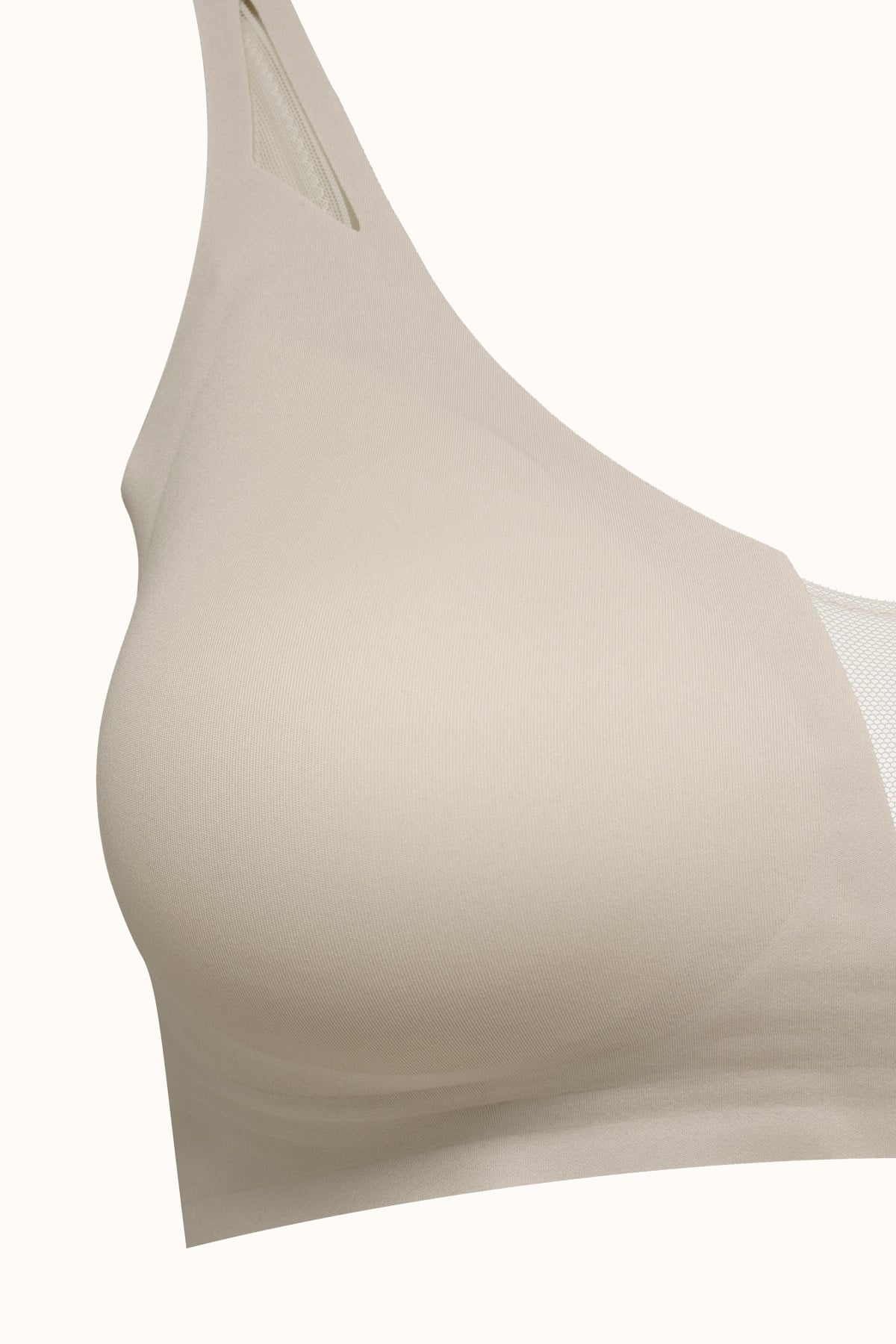 Nahtloser Laser-Cut-BH mit Polstern CC428 Beige