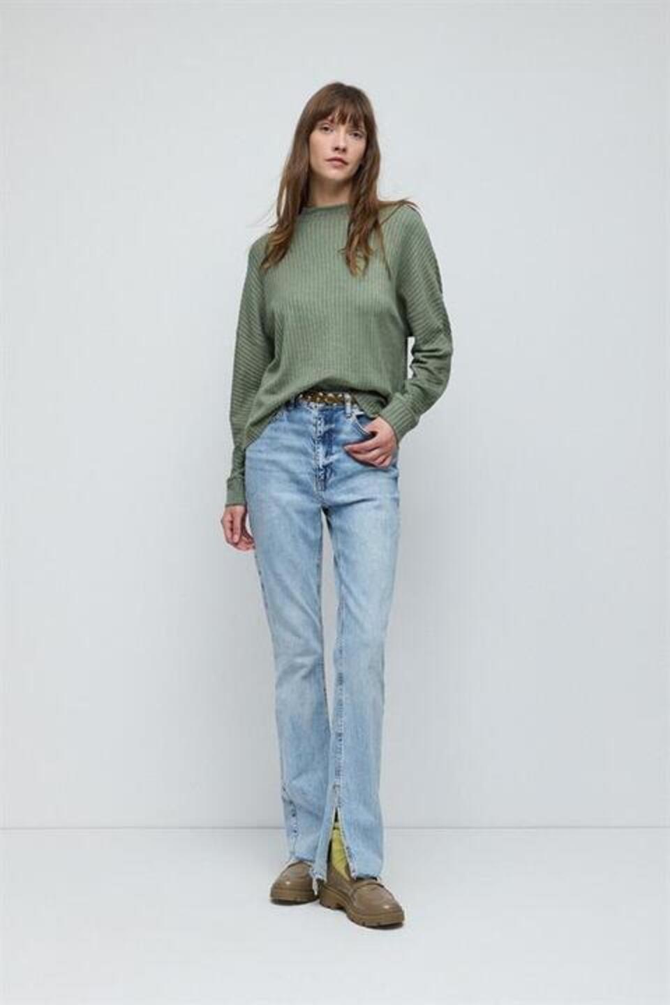 Rollkragenbluse mit langen Ärmeln