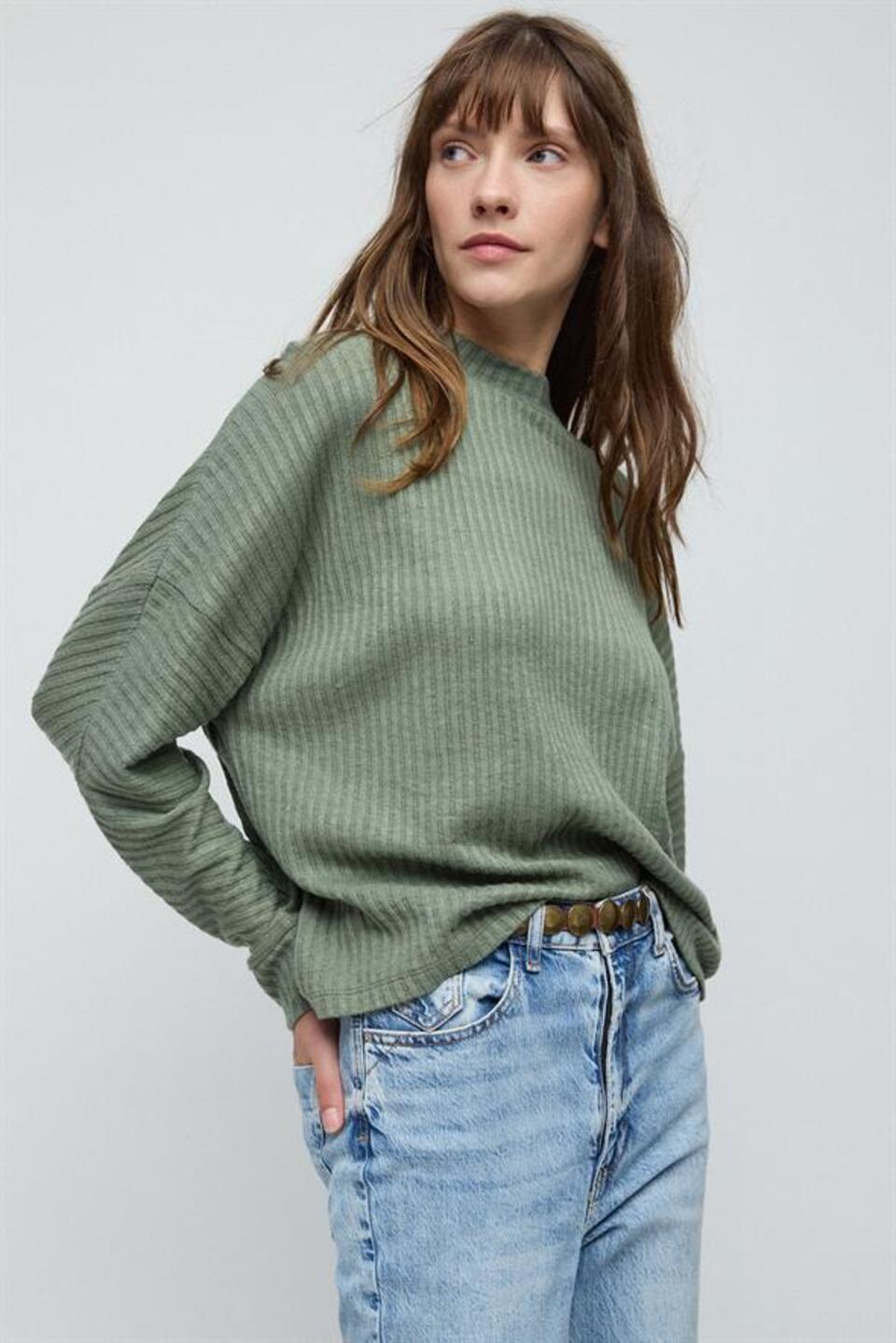 Rollkragenbluse mit langen Ärmeln