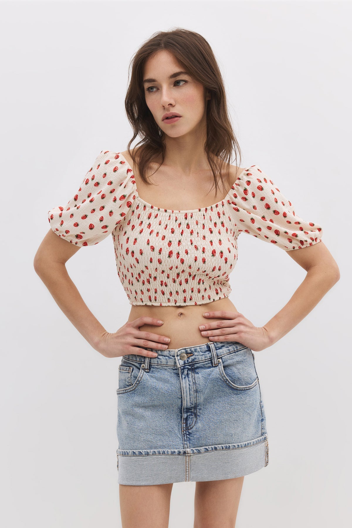 Crop-Top mit Ballonärmeln