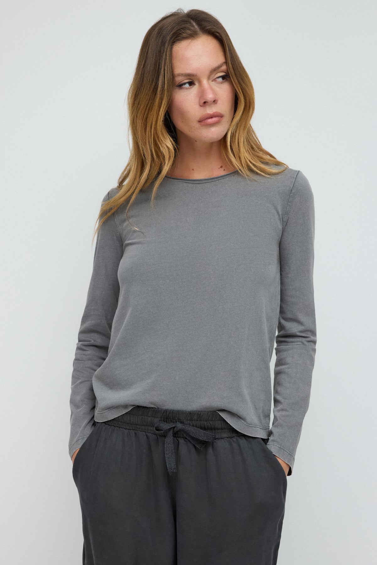 Einfaches Langarm-T-Shirt