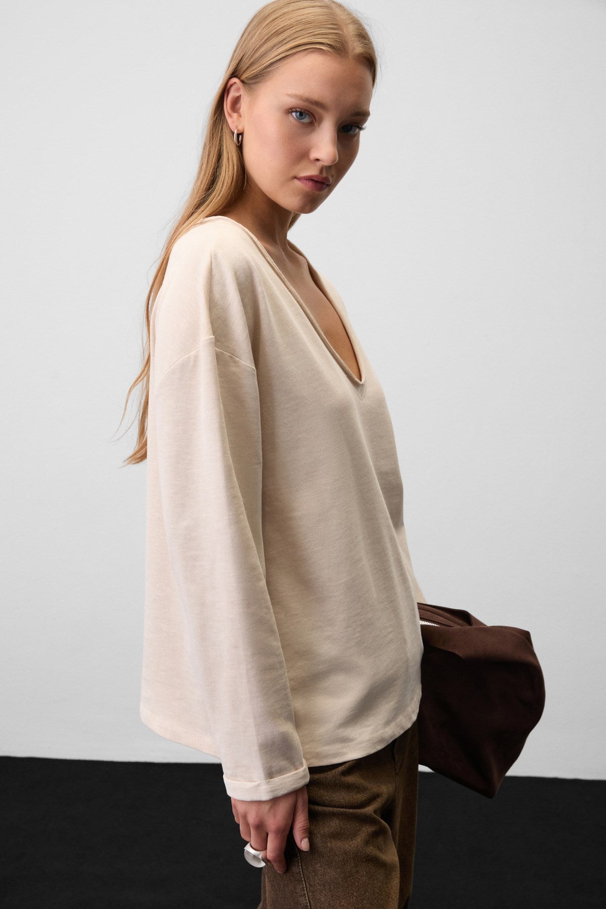 BASIL Damen Oversize-Bluse V-Ausschnitt