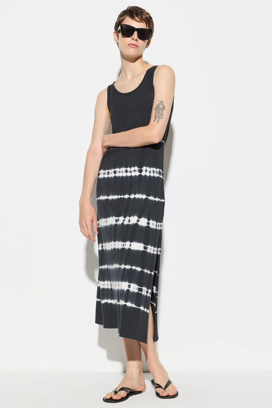 Kleid mit Batikmuster und Schlitz