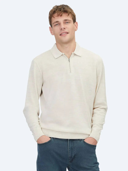 Beiger Strickpullover