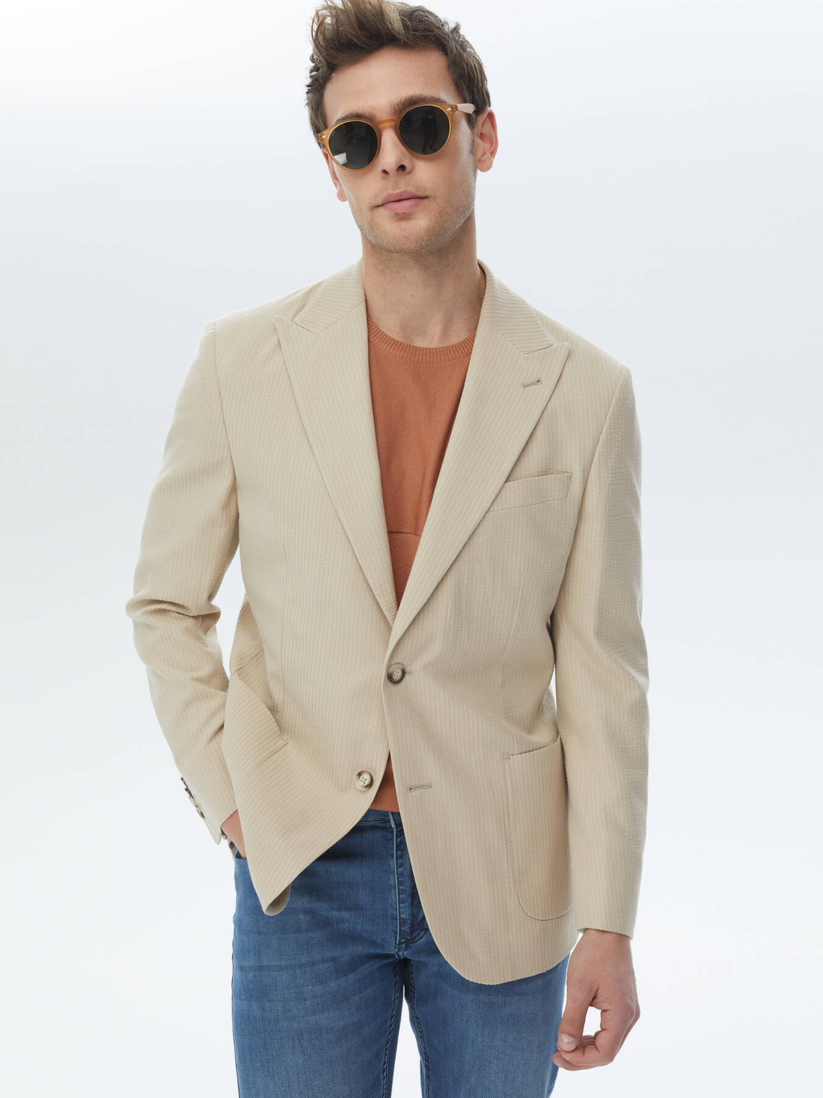 Gestreifte Jacke aus Baumwollmischung in moderner Passform