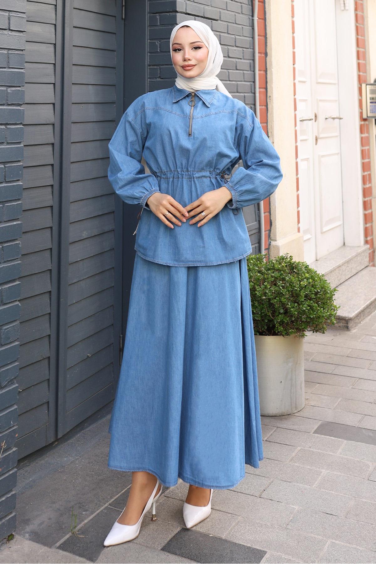 Hellblaues Denim-Set mit Bindung