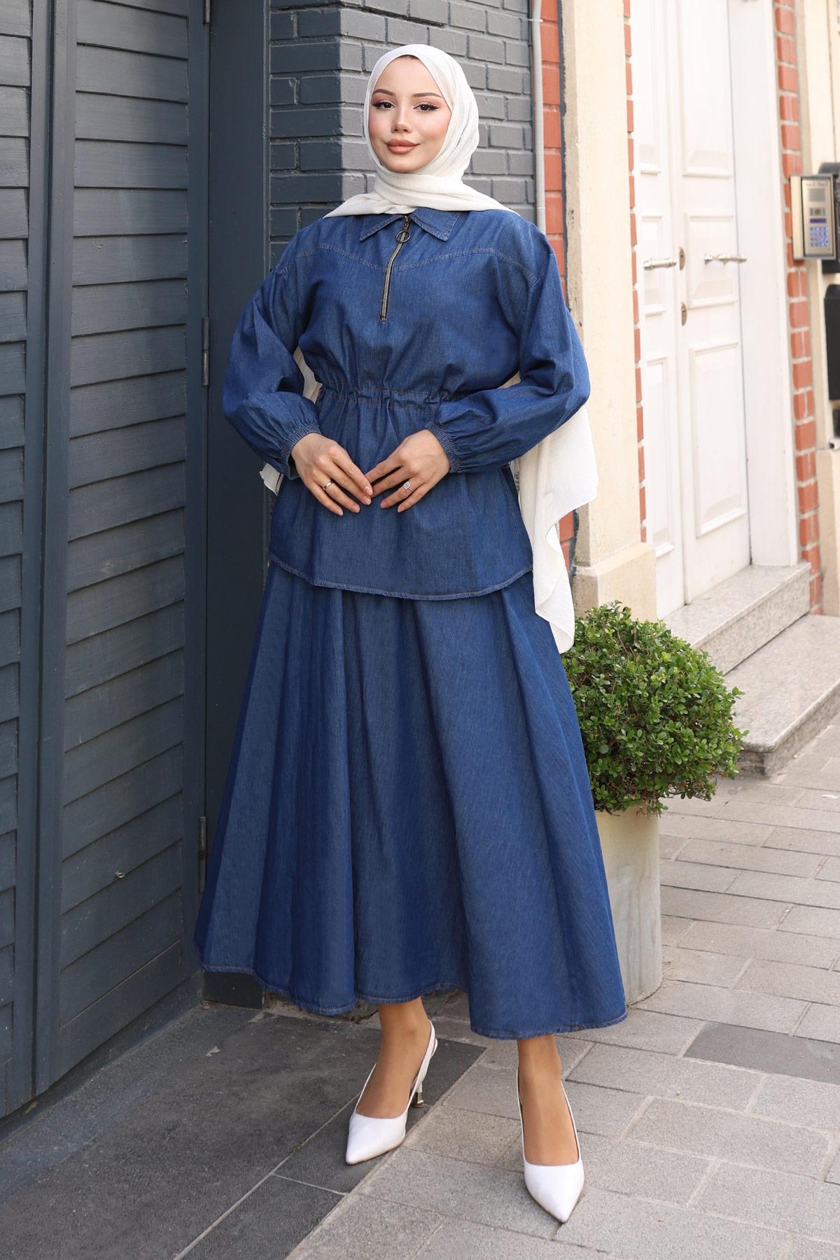 Hellblaues Denim-Set mit Bindung