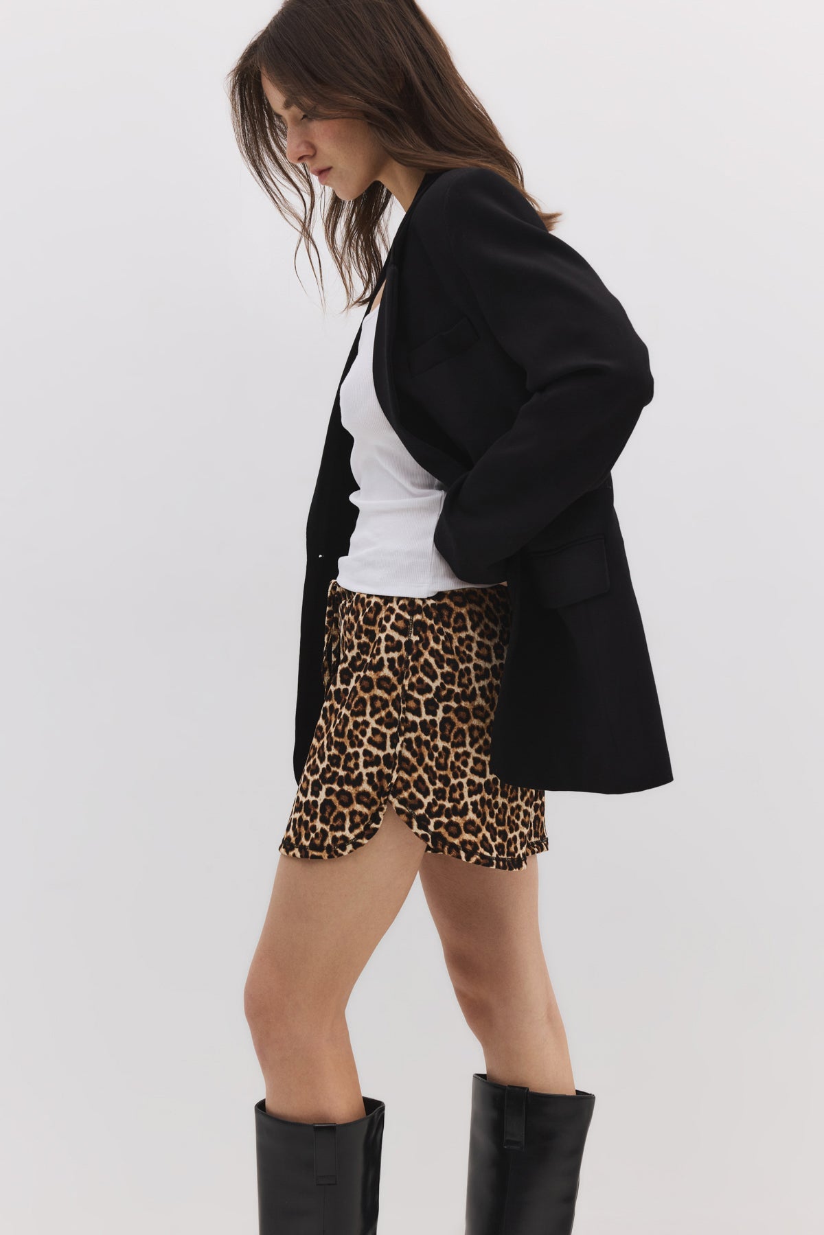Mini-Shorts mit Leopardenmuster und gerafftem Bund