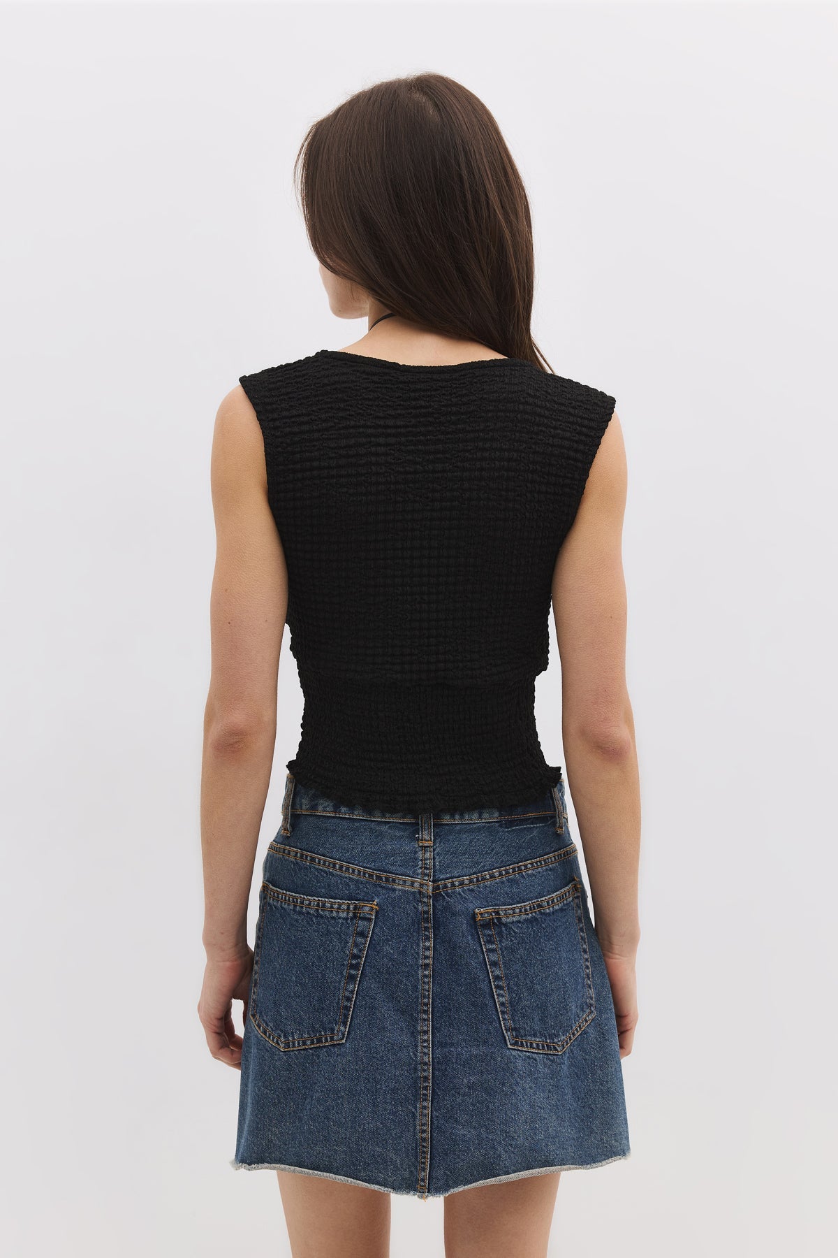 Bluse mit V-Ausschnitt und geraffter Taille