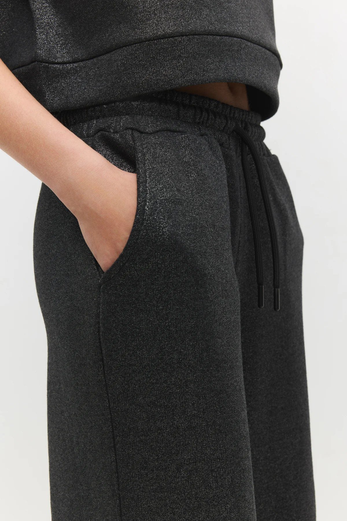 Weit geschnittene Jogginghose mit elastischem Bund