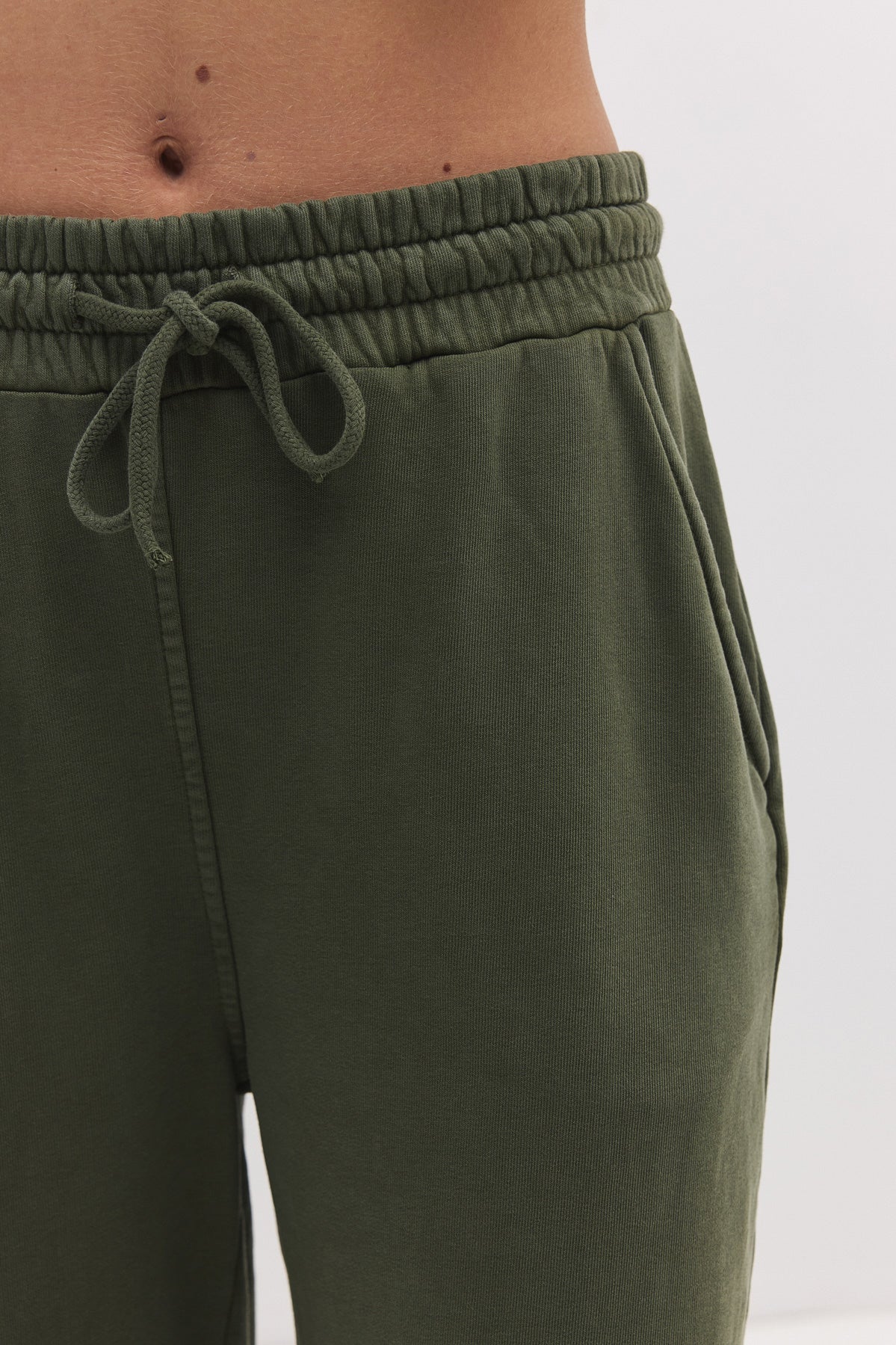 Weit geschnittene Jogginghose mit elastischem Bund