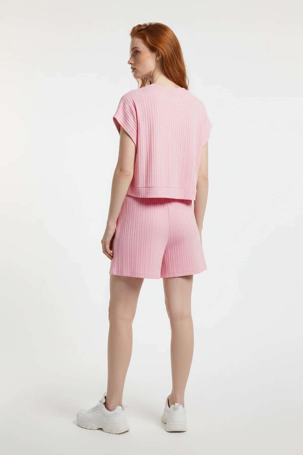Hochtaillierte Elastische Shorts