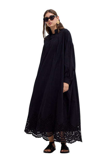 Besticktes Kleid Schwarz