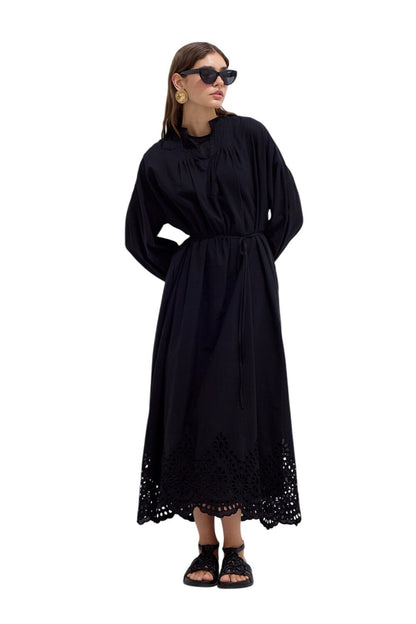 Besticktes Kleid Schwarz