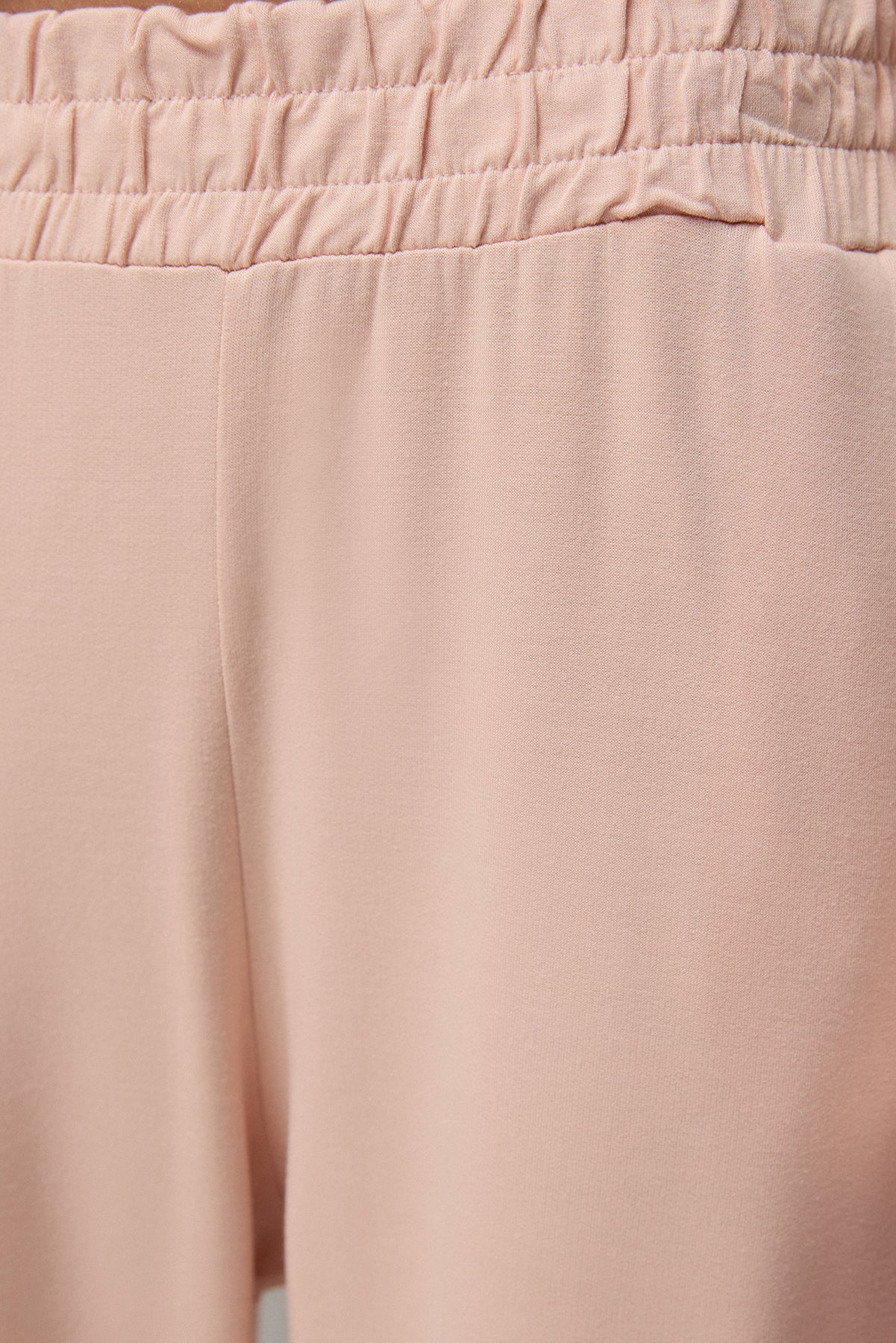 Jogginghose mit elastischen Bündchen an den Knöcheln