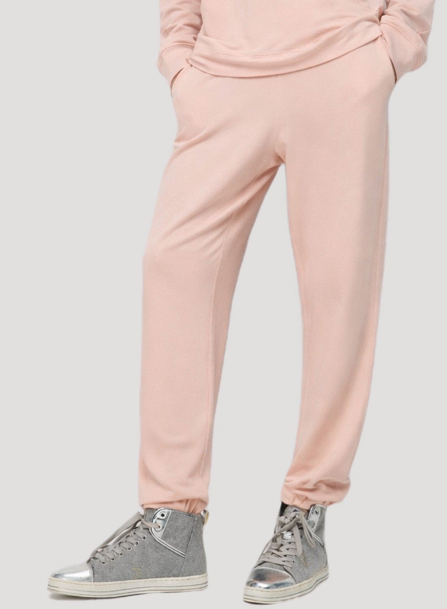 Jogginghose mit elastischen Bündchen an den Knöcheln