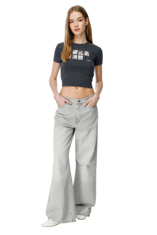 Bedrucktes Crop-T-Shirt mit Fahrradausschnitt