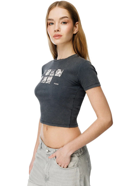 Bedrucktes Crop-T-Shirt mit Fahrradausschnitt