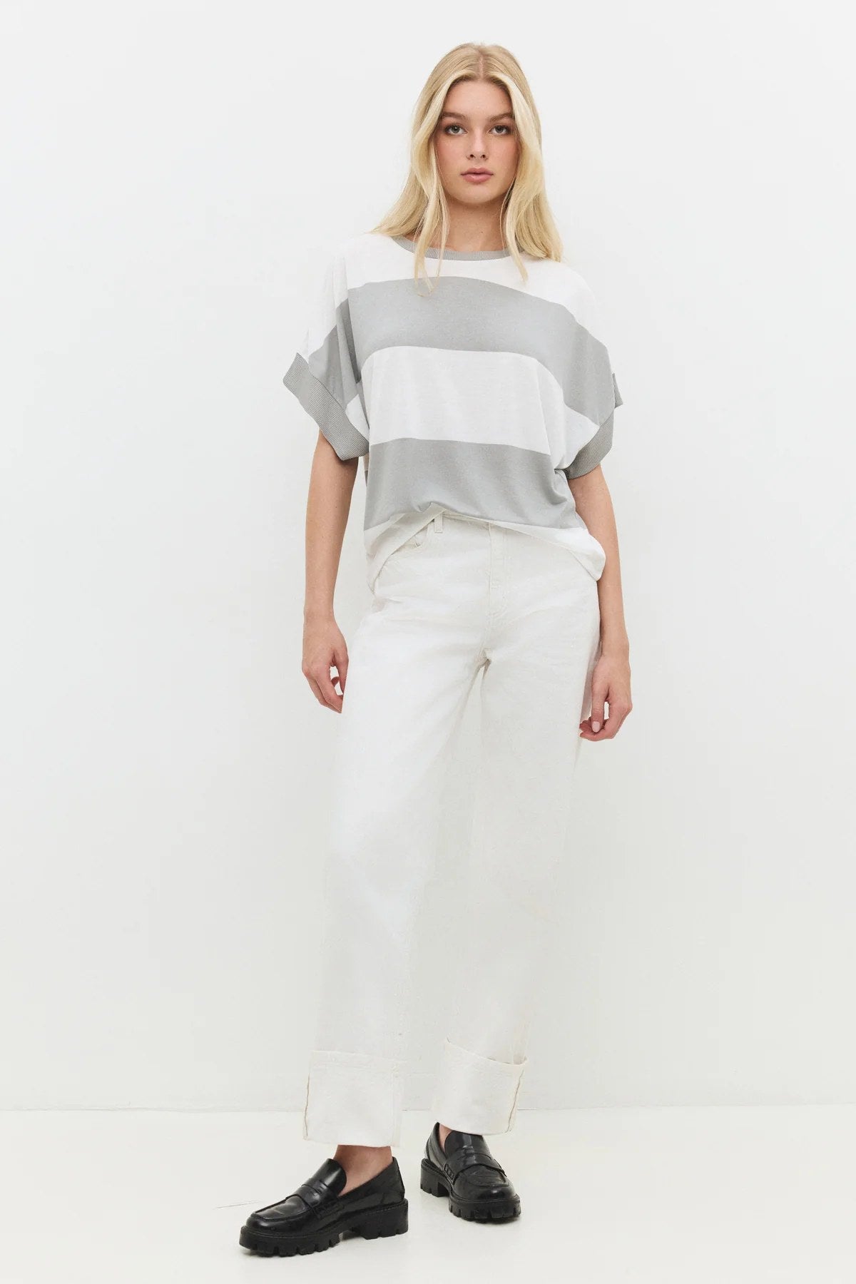 Basic-T-Shirt mit Rundhalsausschnitt und Streifen