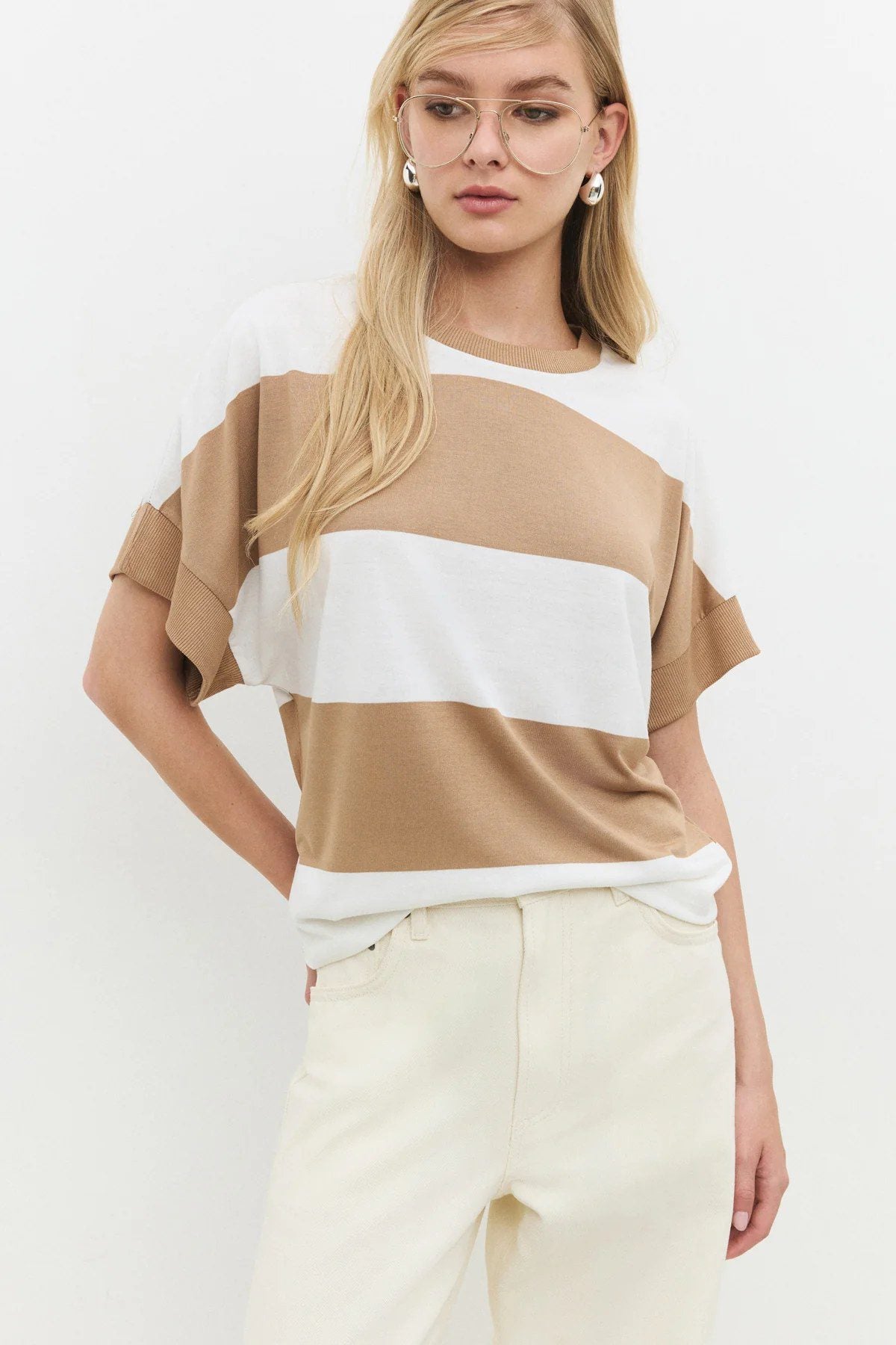 Basic-T-Shirt mit Rundhalsausschnitt und Streifen
