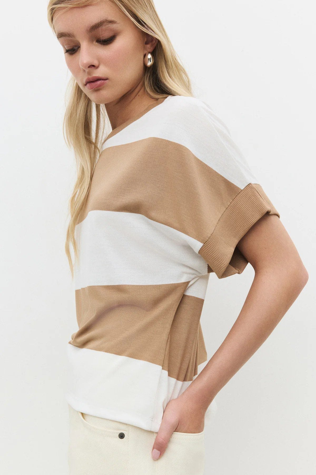 Basic-T-Shirt mit Rundhalsausschnitt und Streifen