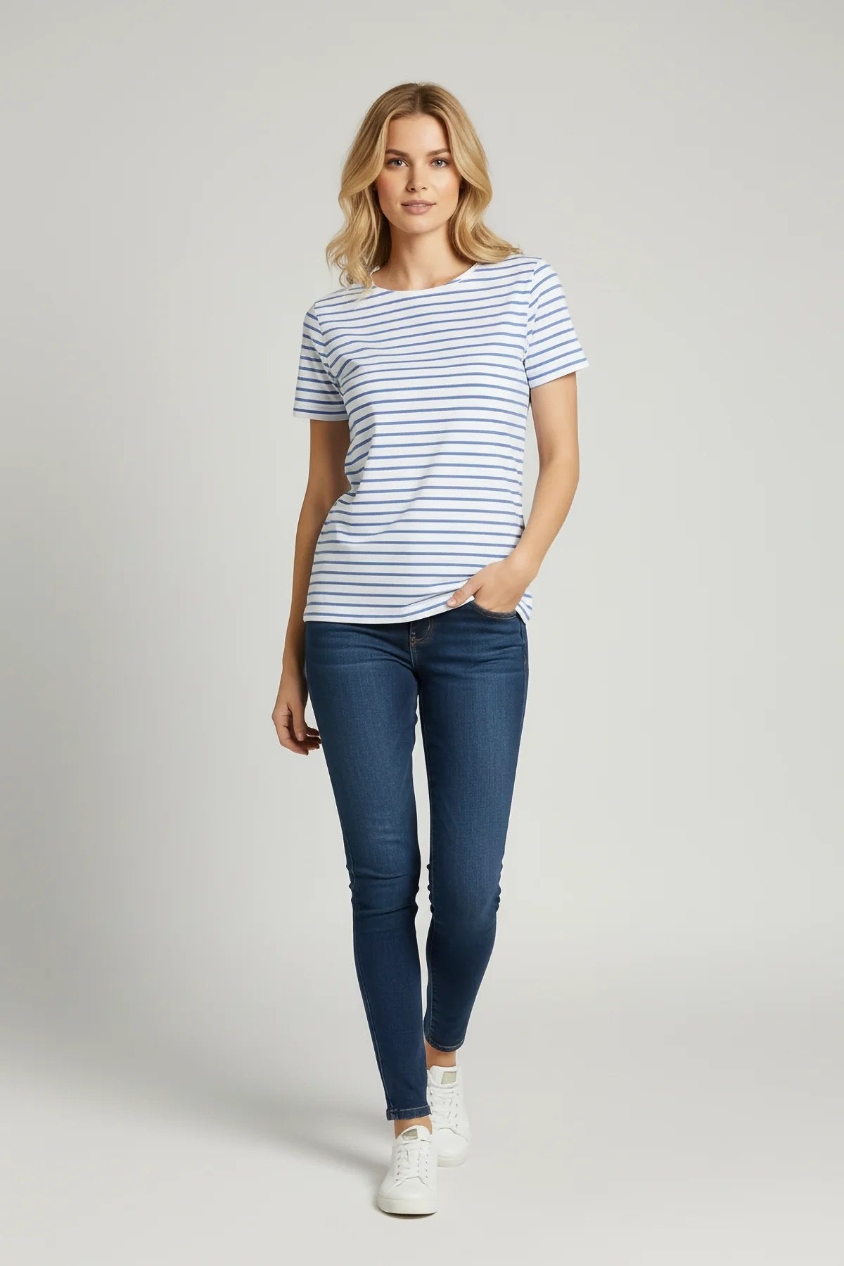 Basic-T-Shirt mit Rundhalsausschnitt und Streifen