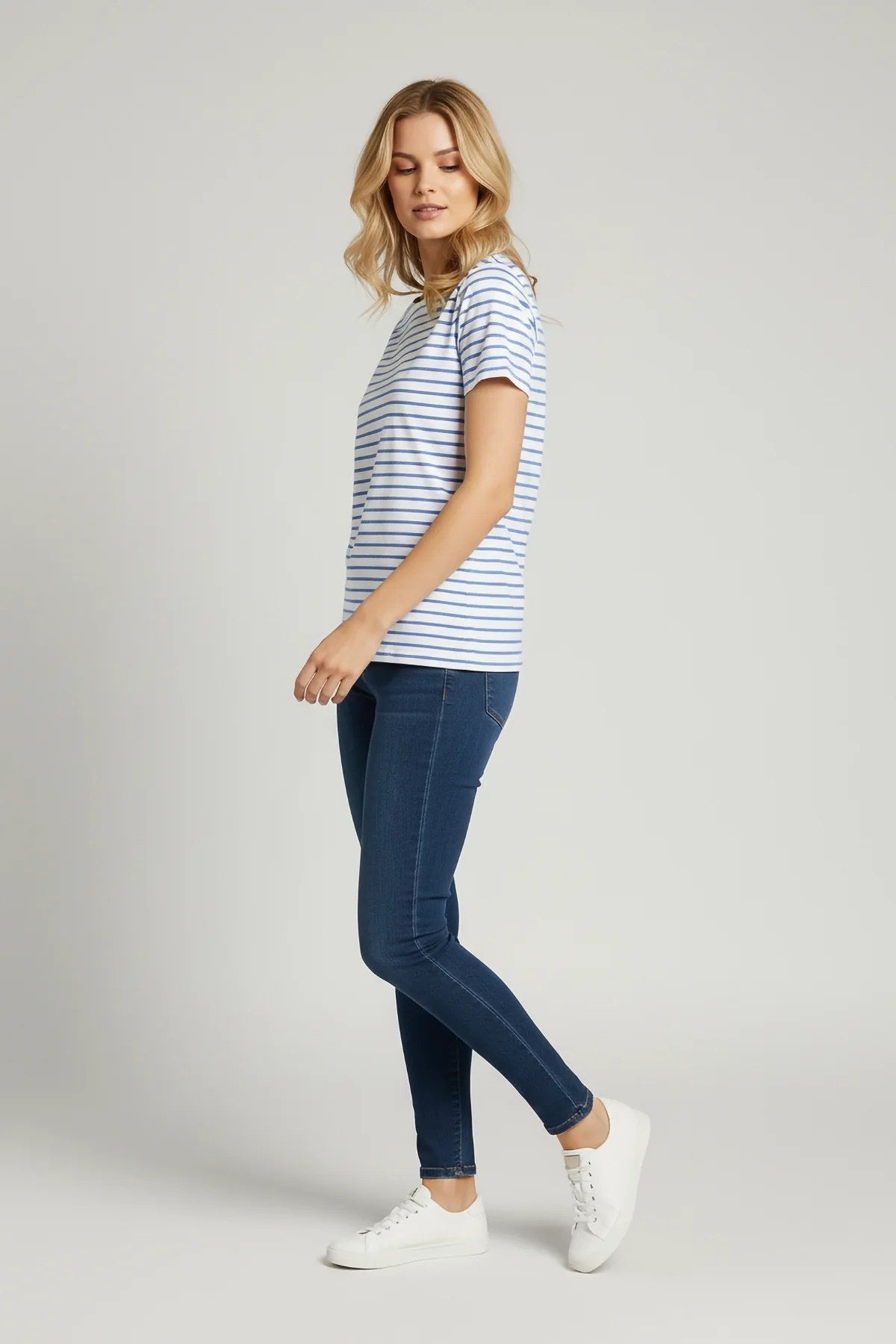 Basic-T-Shirt mit Rundhalsausschnitt und Streifen