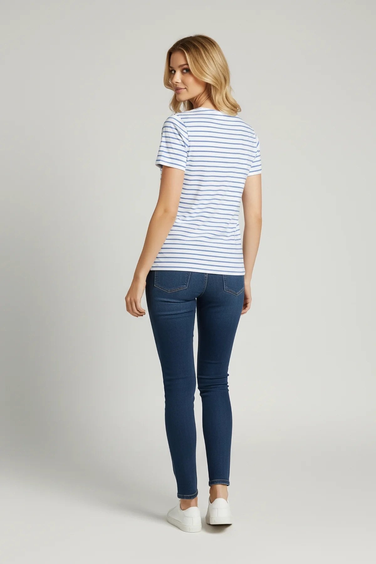Basic-T-Shirt mit Rundhalsausschnitt und Streifen