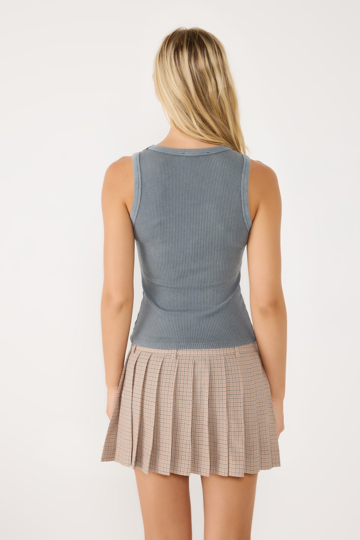 Basic-Tanktop mit U-Ausschnitt