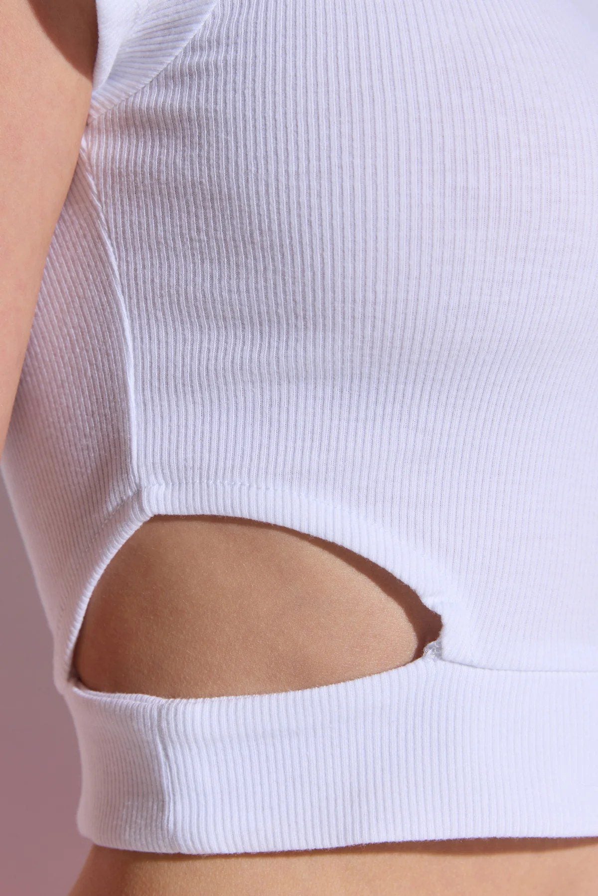 Kurzarm-Crop-T-Shirt mit Rundhalsausschnitt